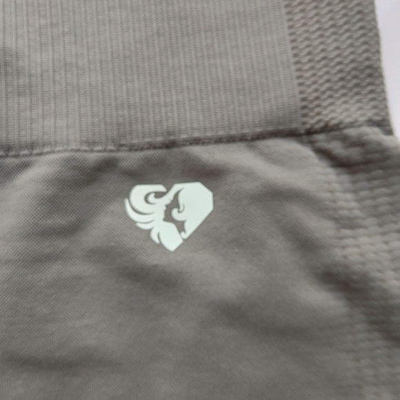 Womens Best Power Crop Top & Cycling Shorts - Picture 12 of 15